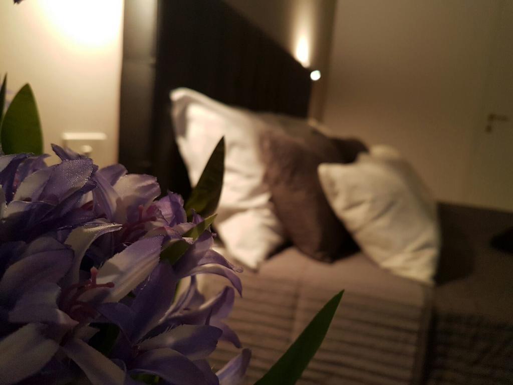 Charm Of Rome Bed & Breakfast Bagian luar foto